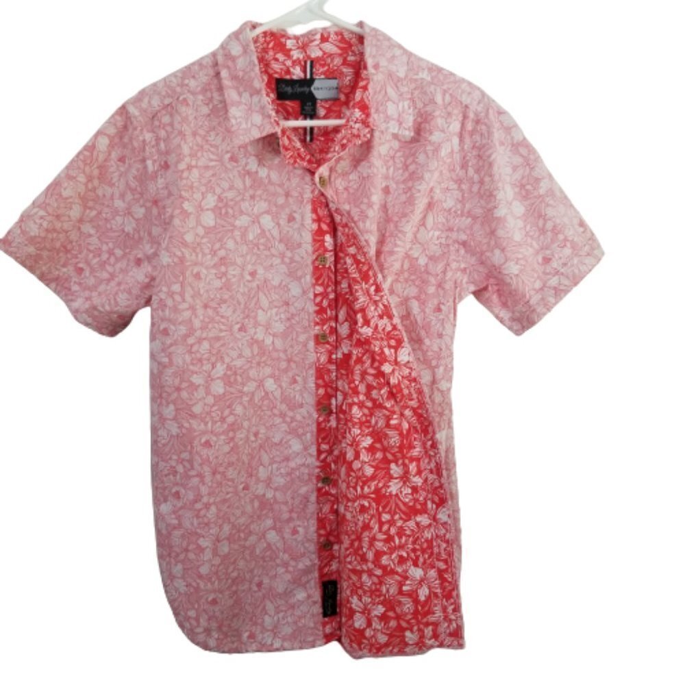 Dirty Laundry Short Sleeve Button Down Shirt Medium